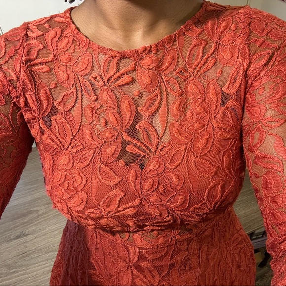 Rust Lace Dress - Picture 5 of 7